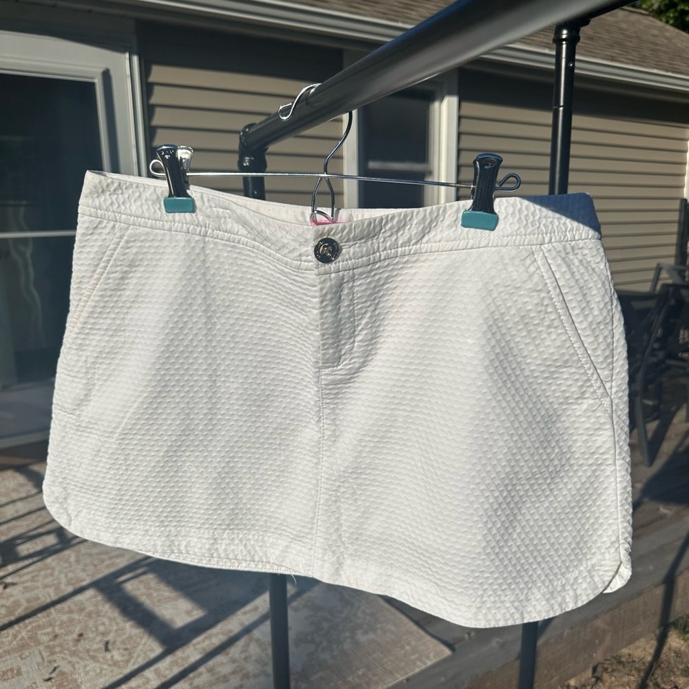 Lilly Pulitzer White Textured Skort- Gold Button- Size 10